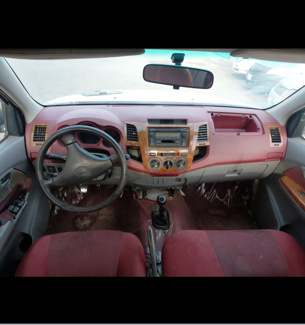 Toyota Hilux  2010 image