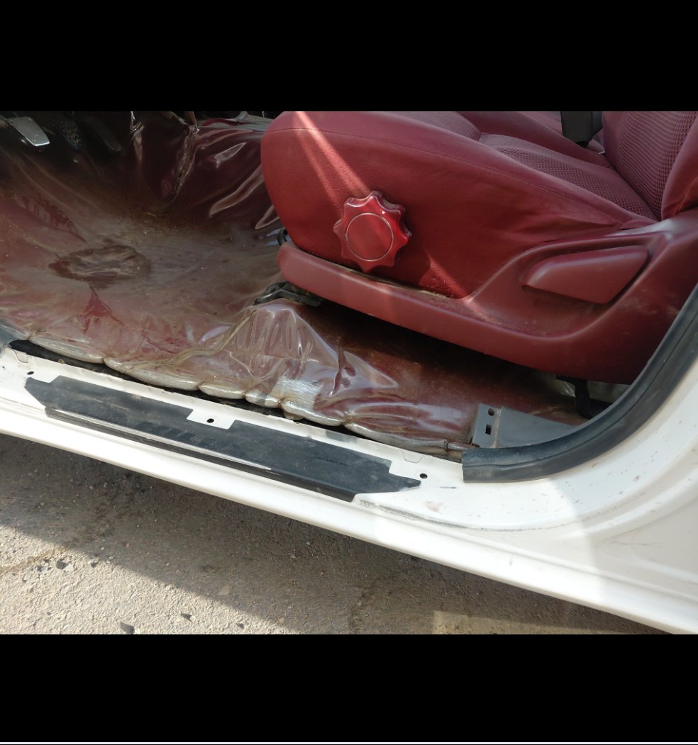 Toyota Hilux  2010 image