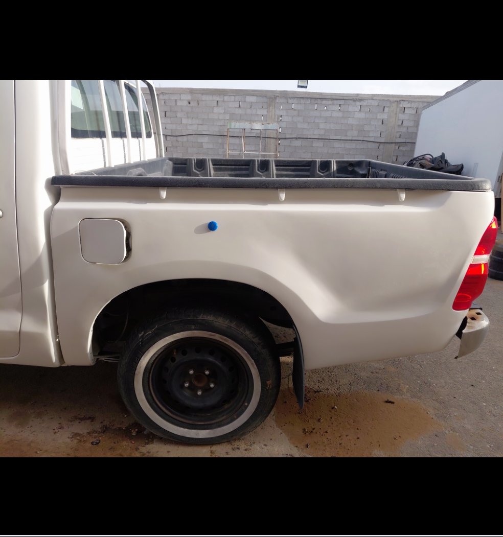 Toyota Hilux  2010 image