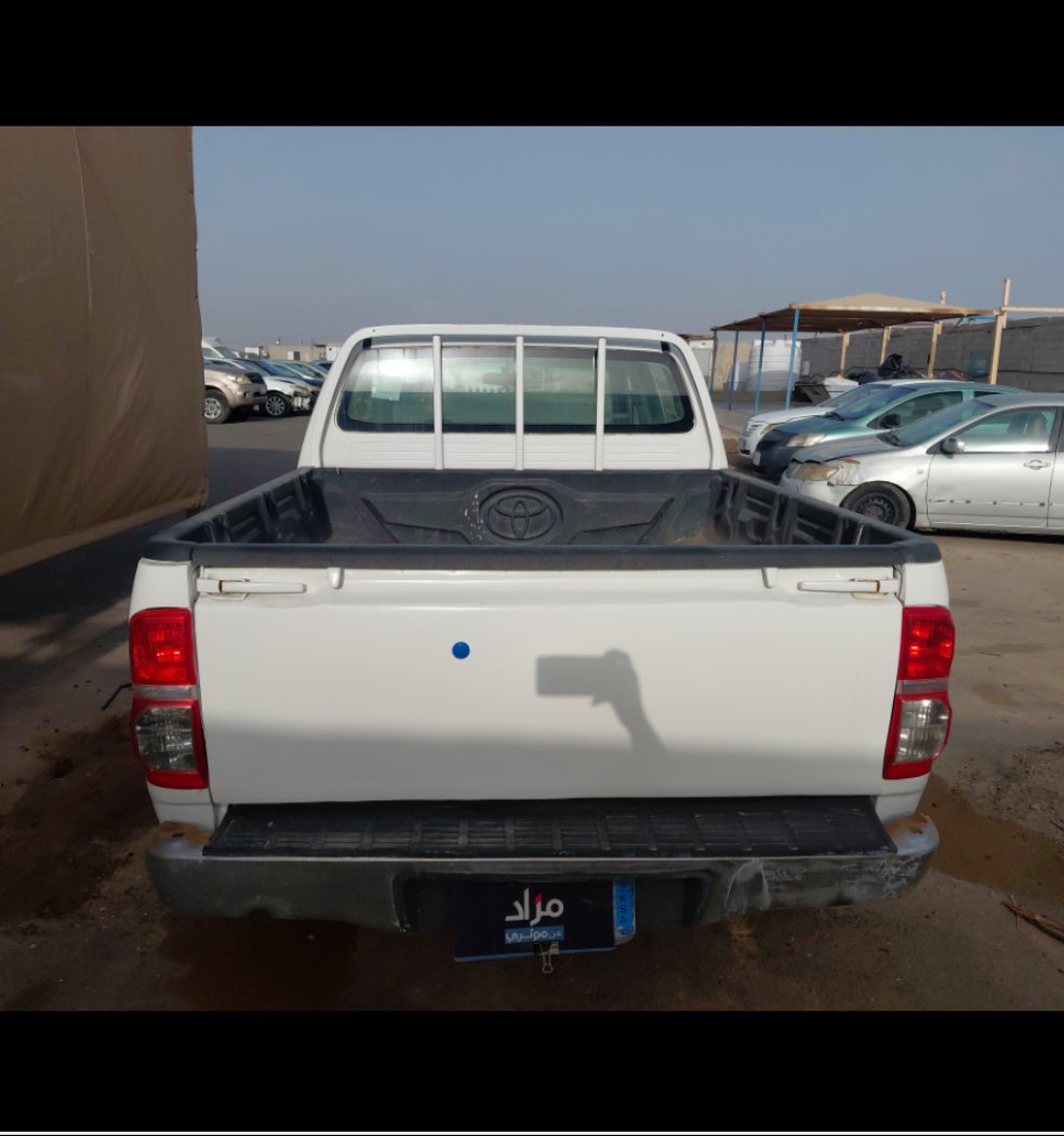 Toyota Hilux  2010 image