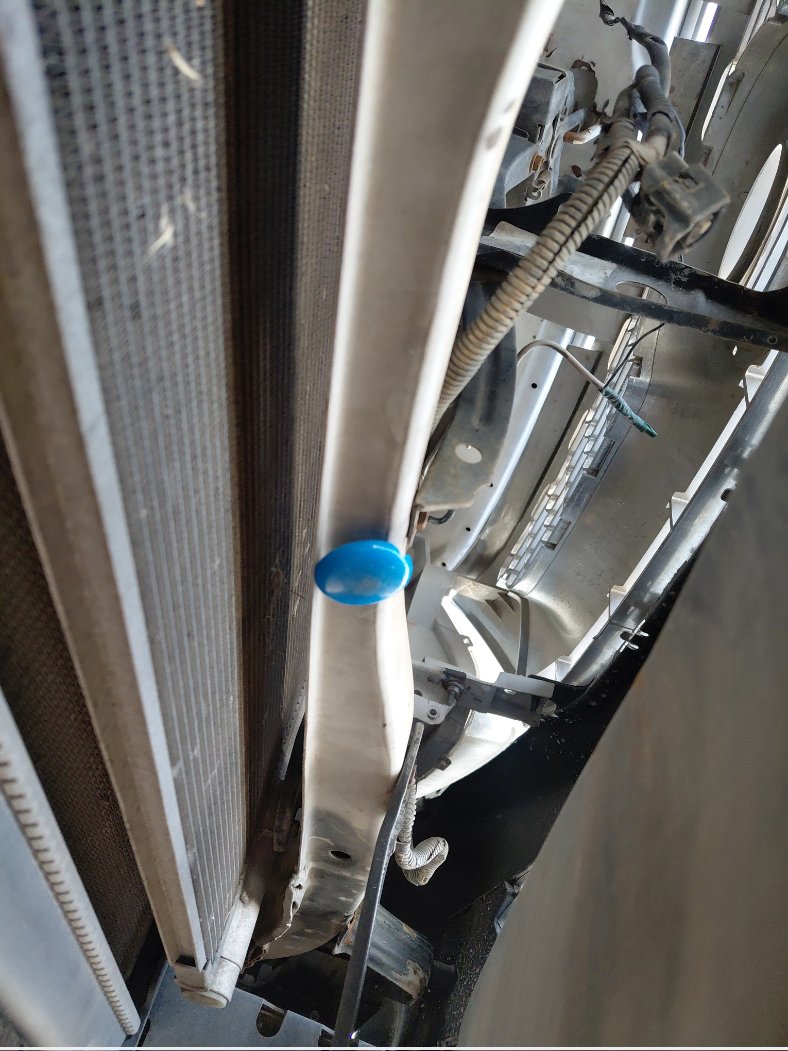 Toyota Hilux  2010 image