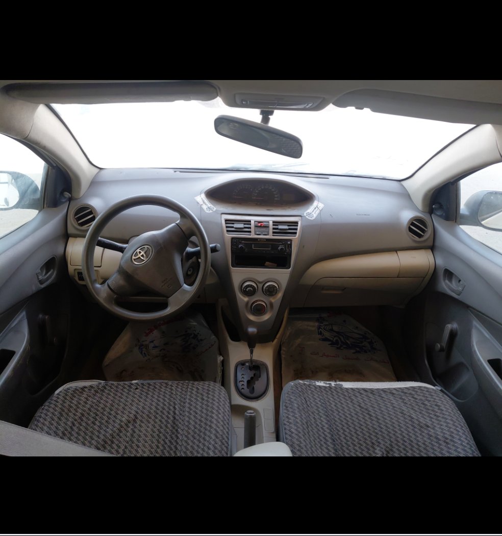 Toyota Yaris  2011 image