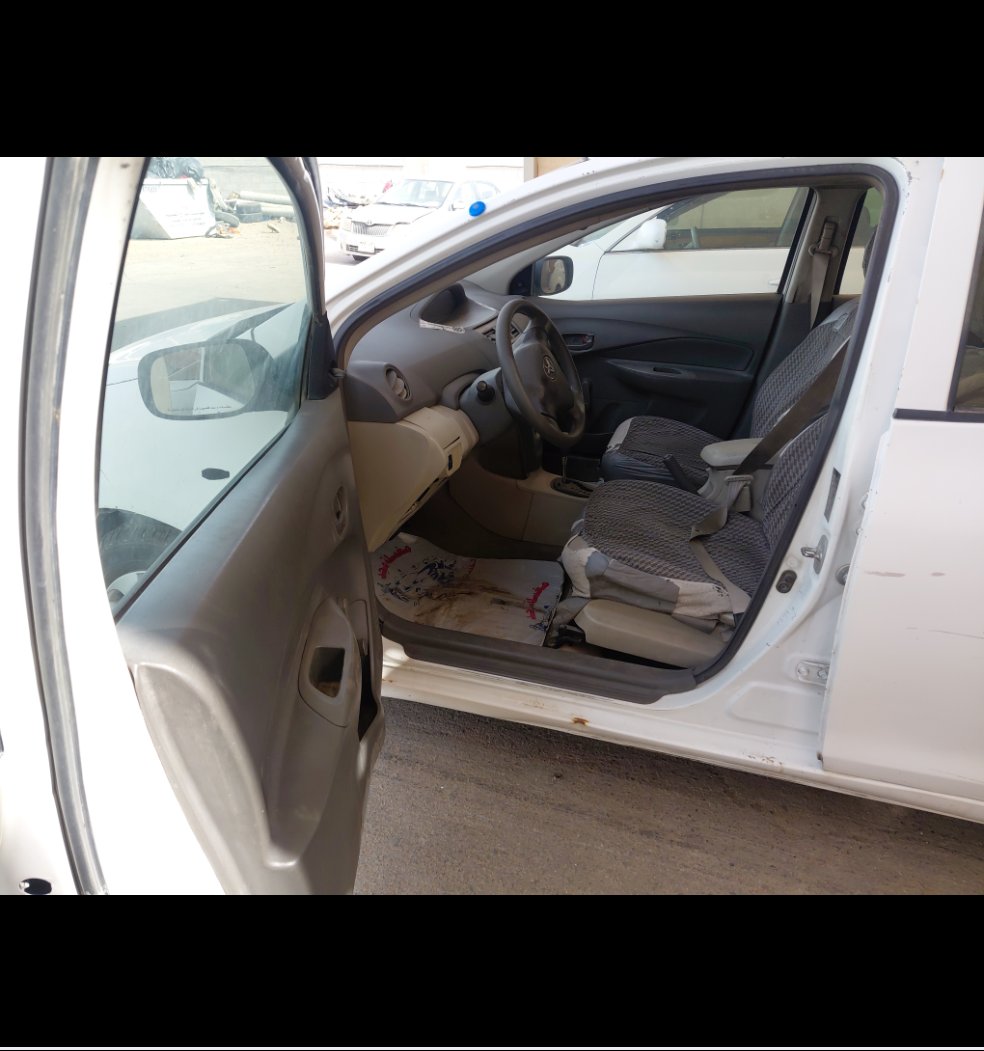 Toyota Yaris  2011 image