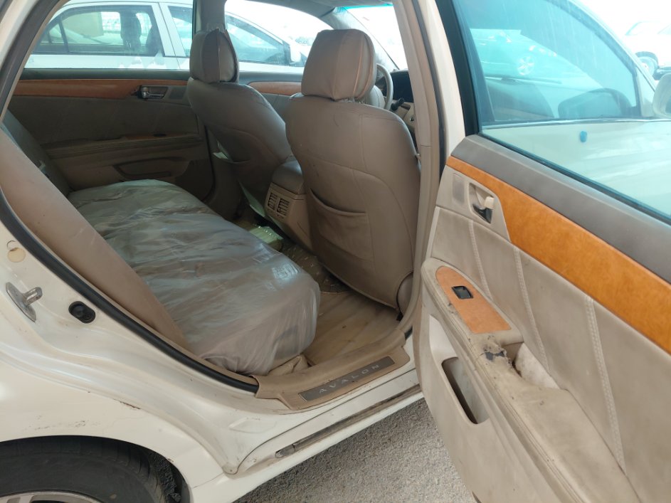 Toyota Avalon  2006 image