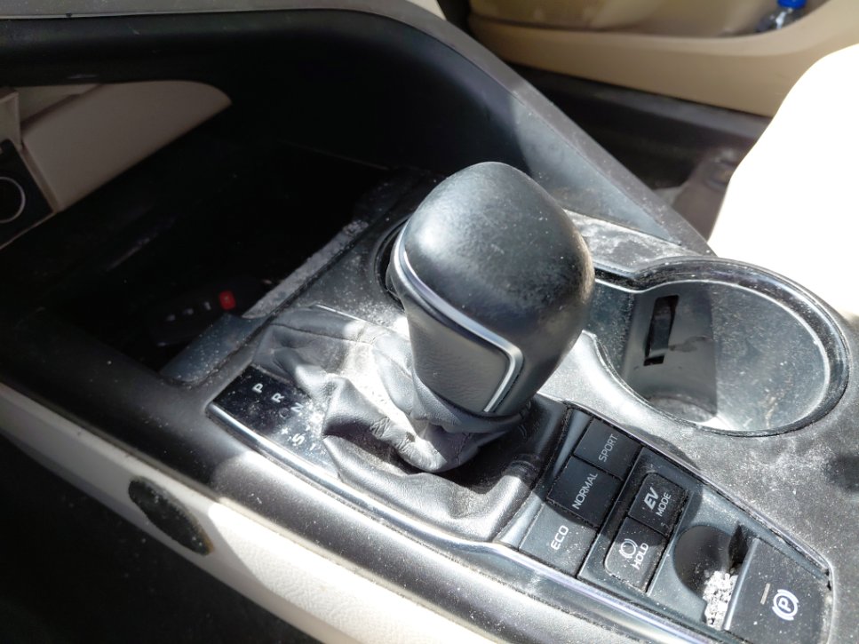 Toyota Camry GLE HEV  2023 image