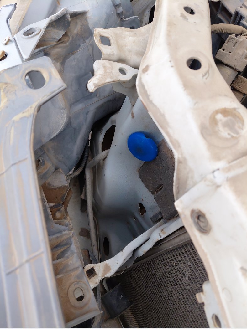 تويوتا انوفا  2012 image