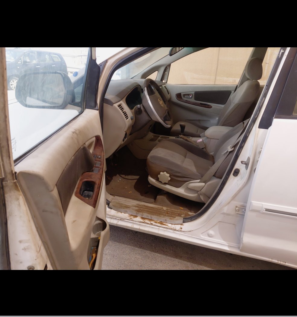 تويوتا انوفا  2012 image