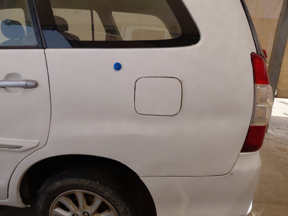 تويوتا انوفا  2012 image