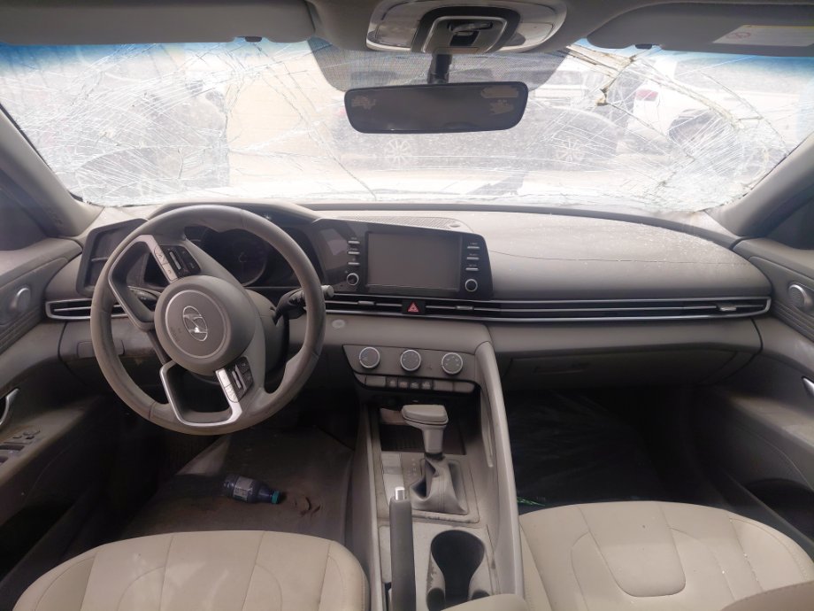 Hyundai Elantra  2022 image