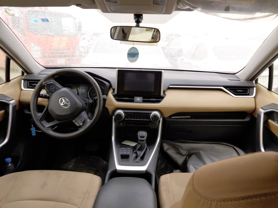 Toyota RAV4  2024 image