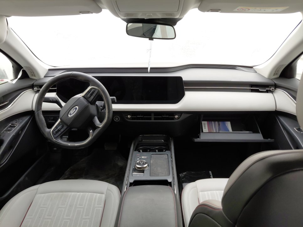 Ford Taurus  2025 image