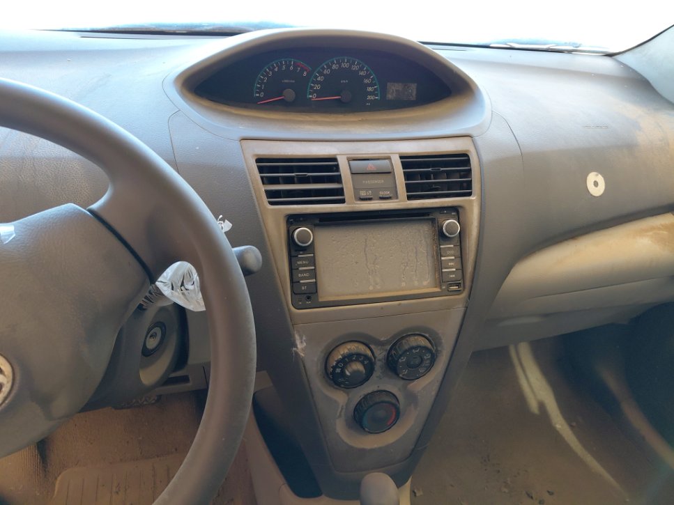 تويوتا يارس  2011 image