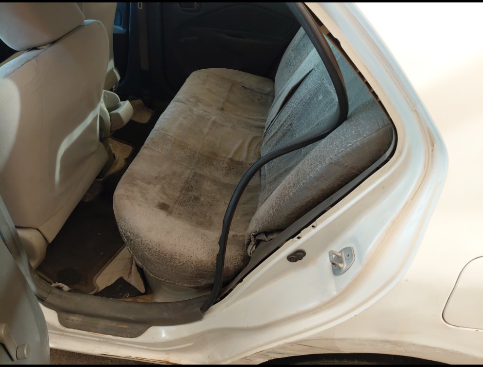 Toyota Yaris  2012 image