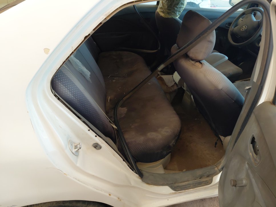 تويوتا يارس  2011 image