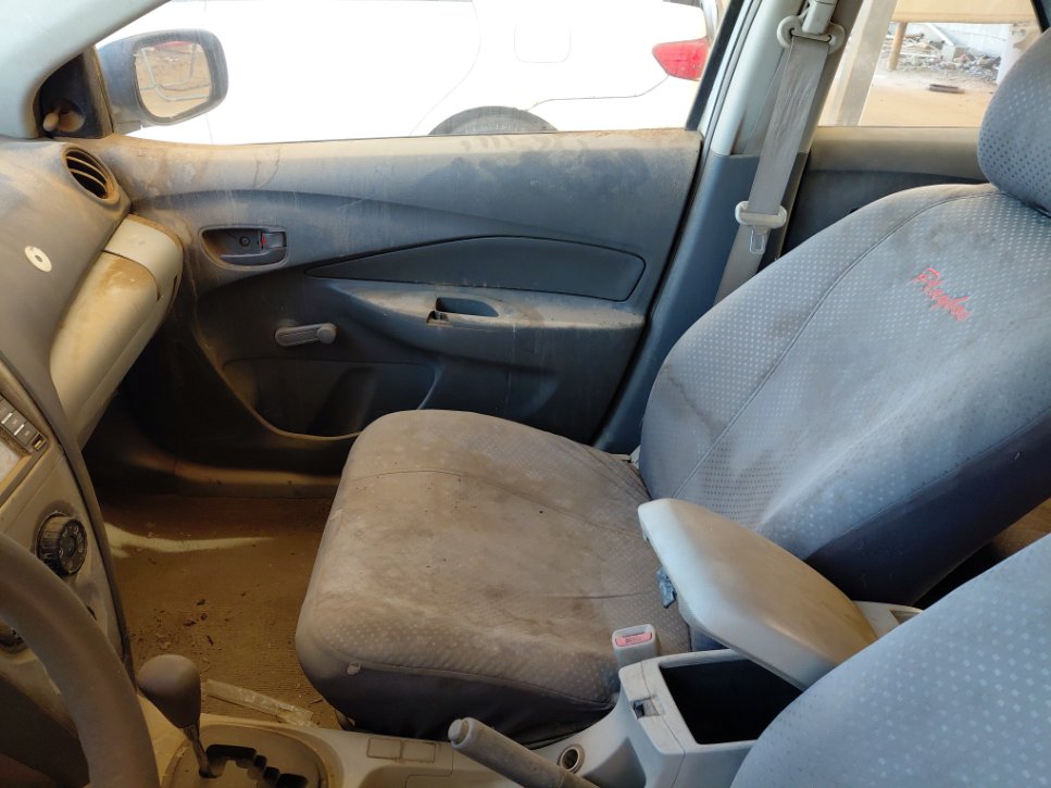 تويوتا يارس  2011 image