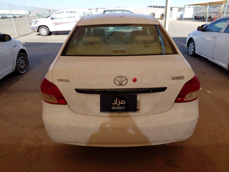 تويوتا يارس  2011 image