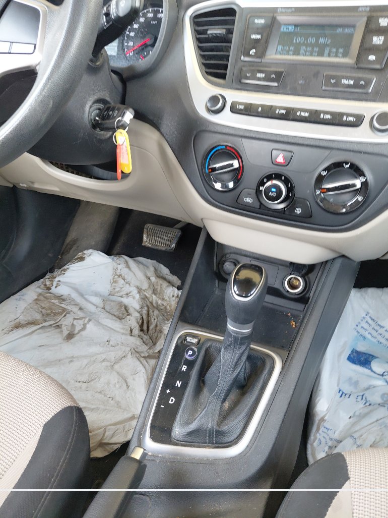 Hyundai Accent GL 2023 image