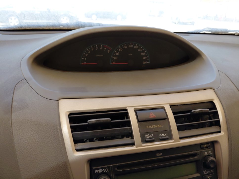 تويوتا يارس  2012 image