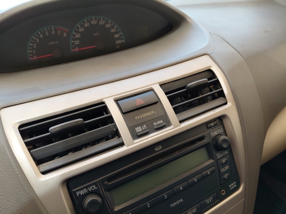 تويوتا يارس  2012 image