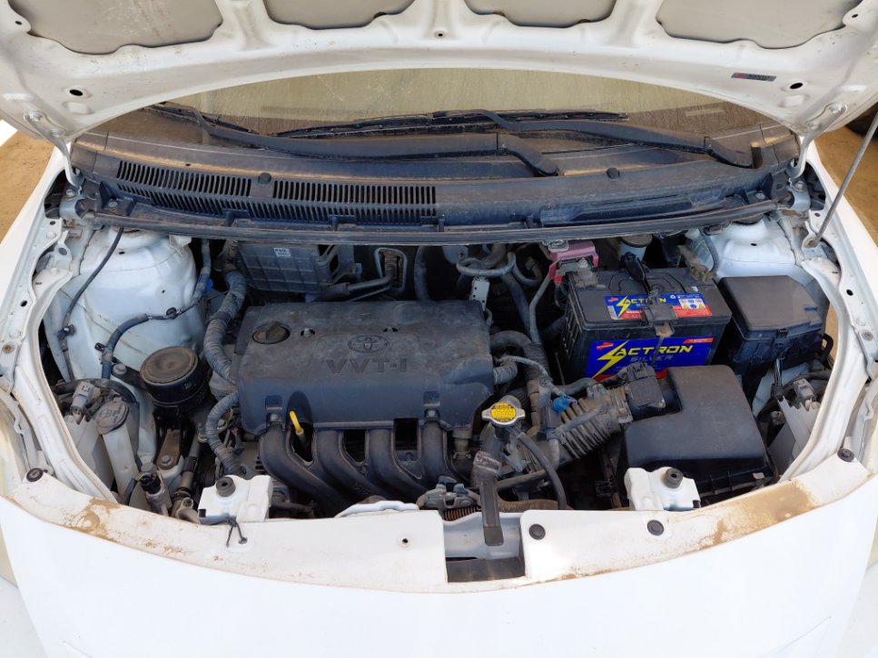 تويوتا يارس  2012 image