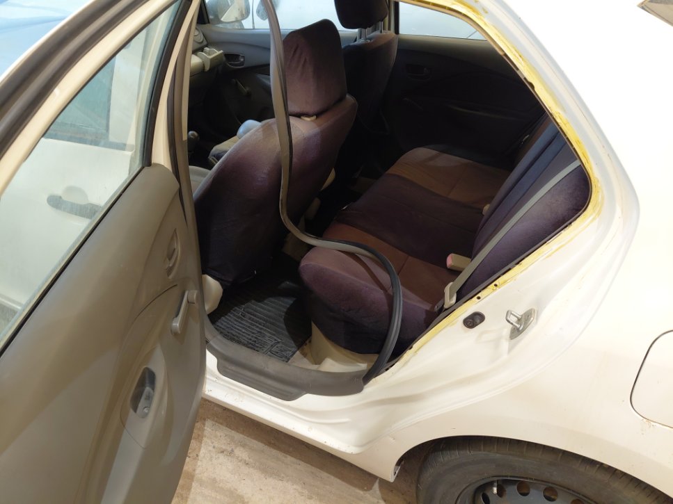 تويوتا يارس  2012 image