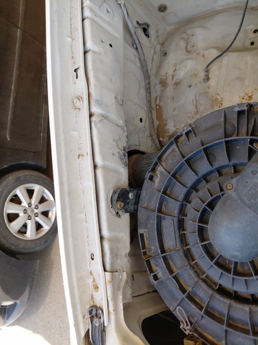 Toyota Hilux  2012 image