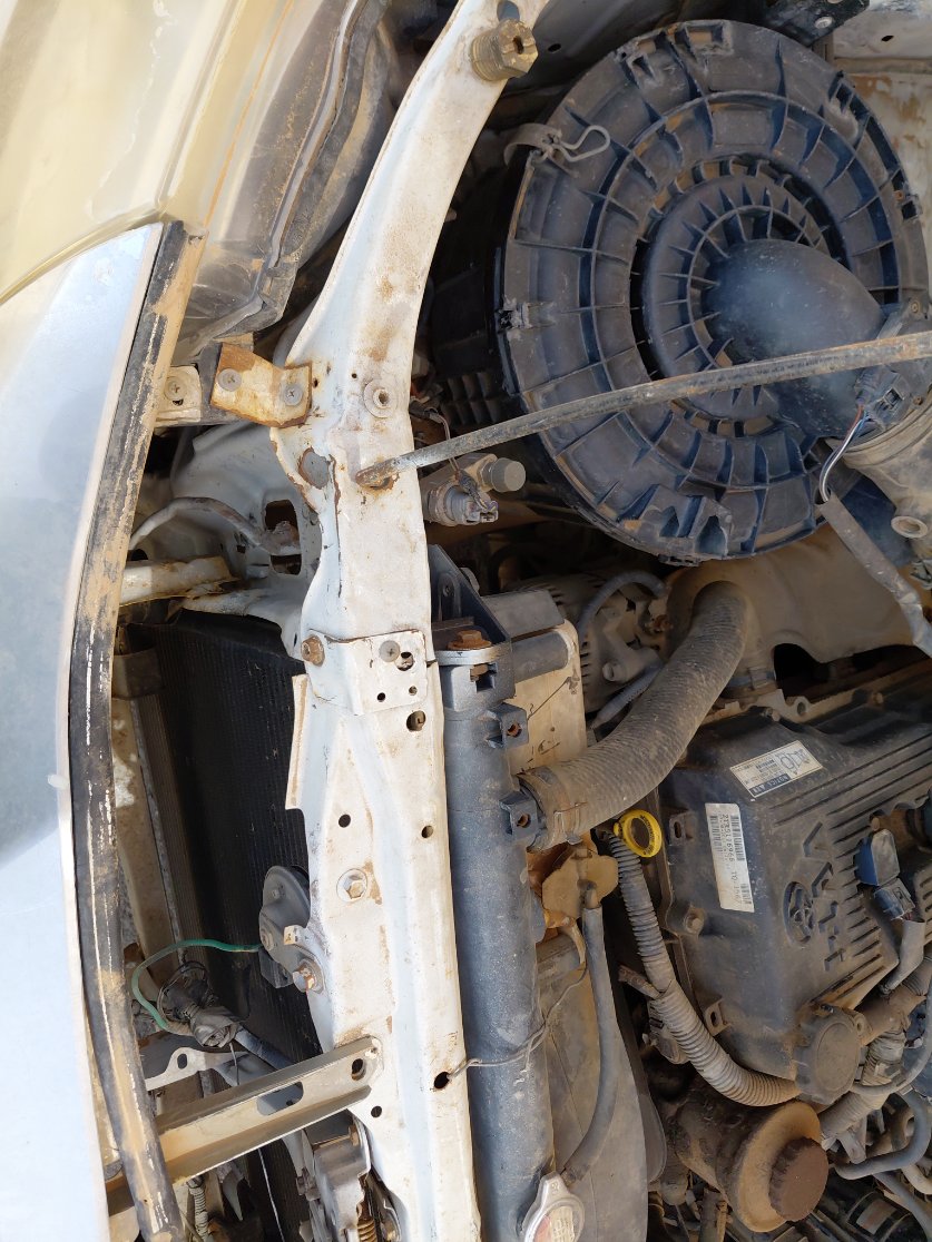 Toyota Hilux  2012 image