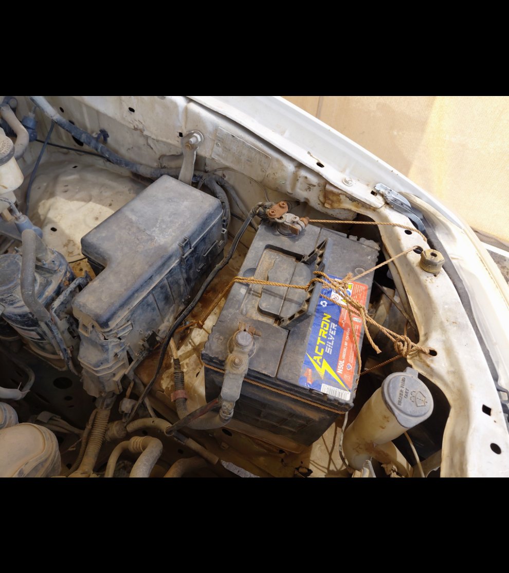 Toyota Hilux  2012 image