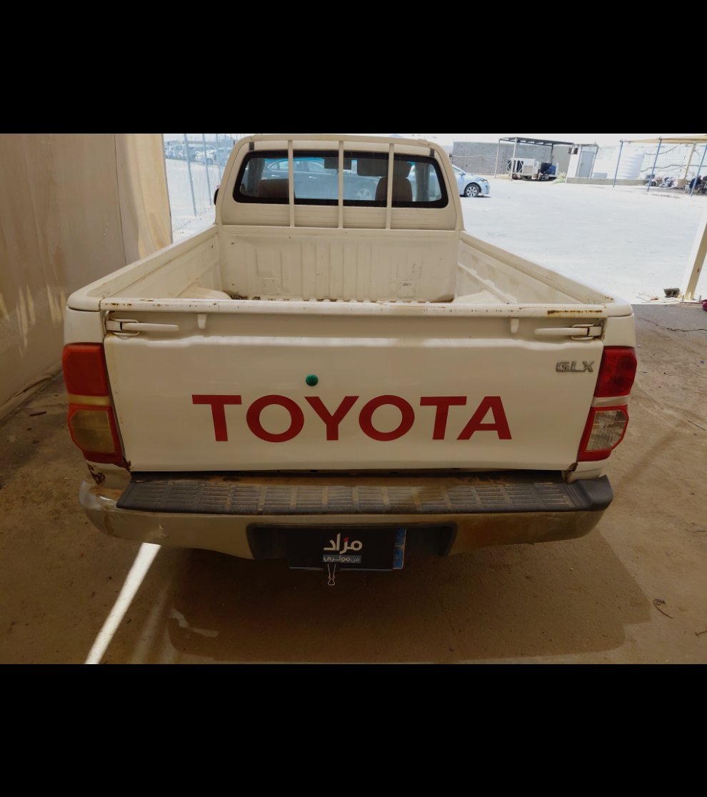 Toyota Hilux  2012 image