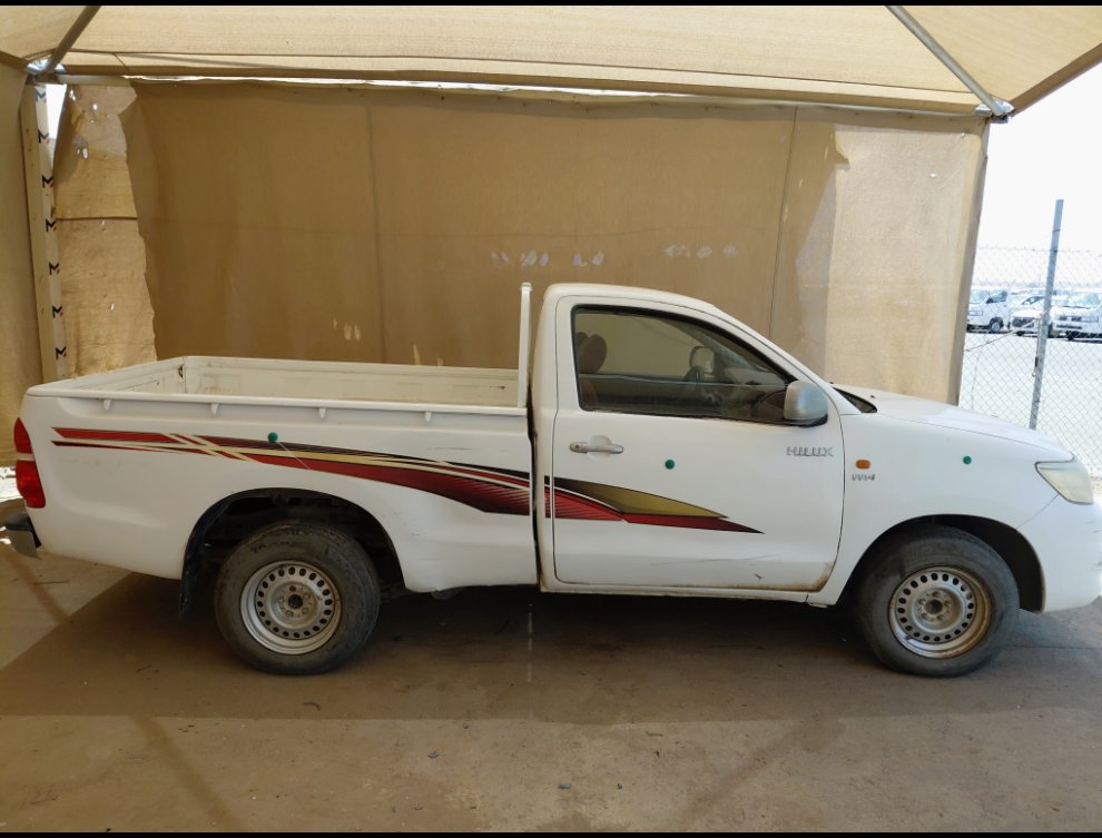 Toyota Hilux  2012 image