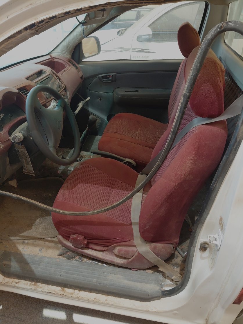 Toyota Hilux  2012 image