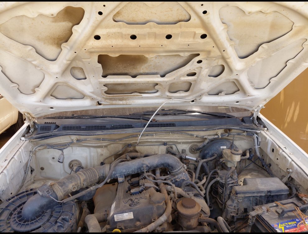 Toyota Hilux  2012 image