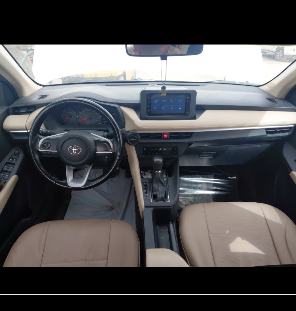 Toyota Yaris Y 2024 image