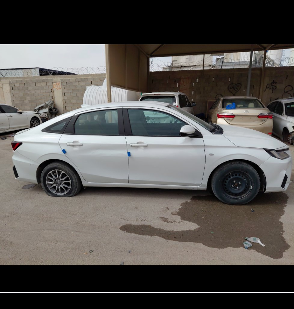 Toyota Yaris Y 2024 image