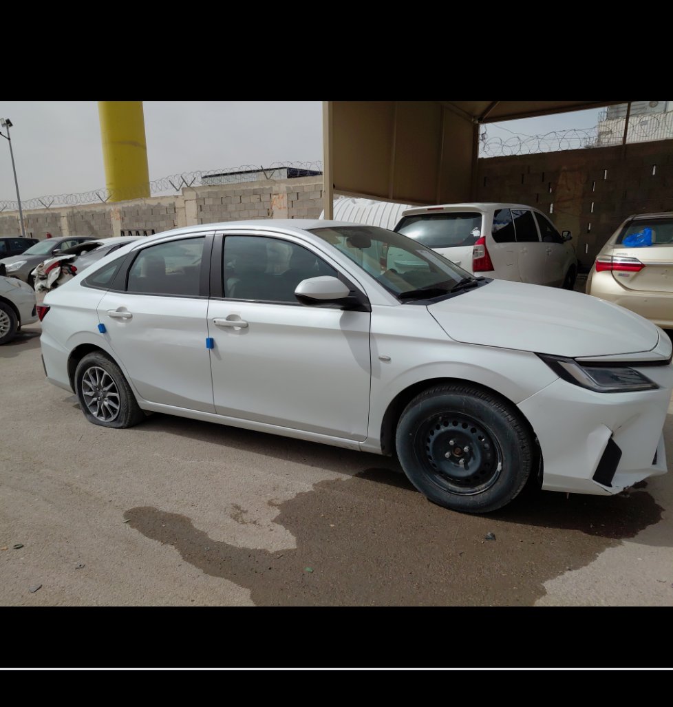 Toyota Yaris Y 2024 image