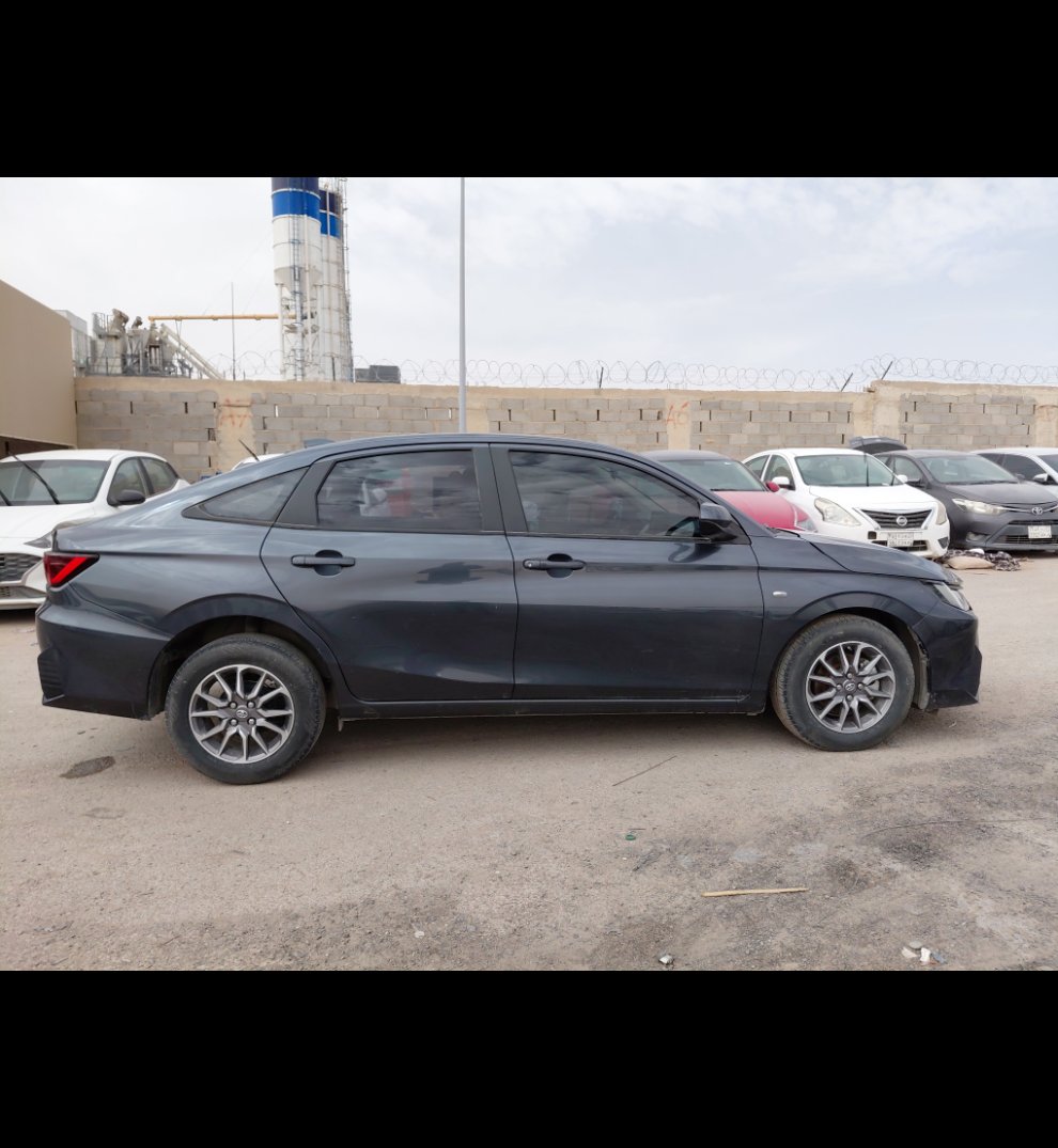 Toyota Yaris Y 2024 image