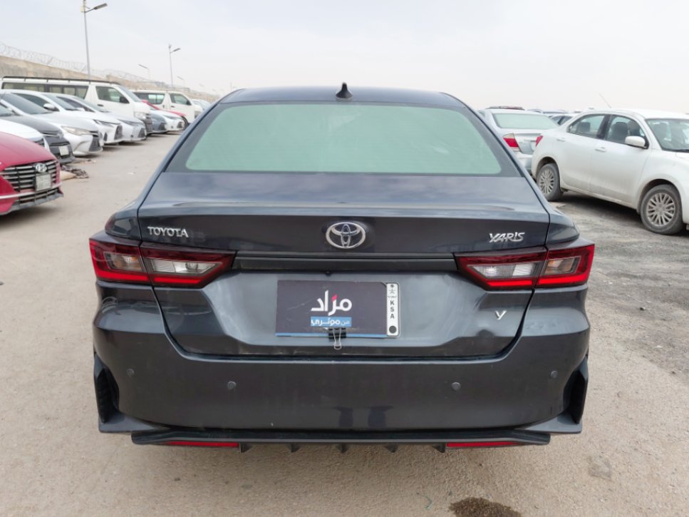 Toyota Yaris Y 2024 image