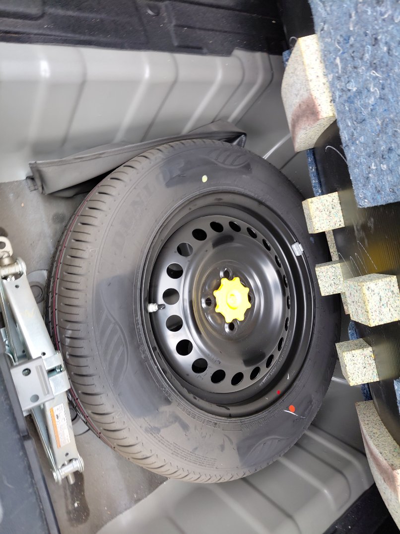 Toyota Yaris Y 2024 image