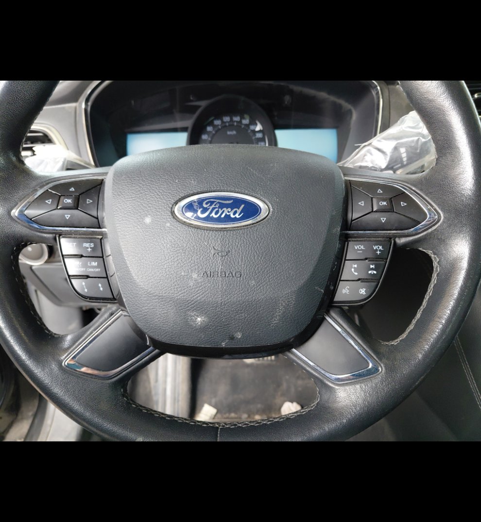 Ford Taurus  2022 image