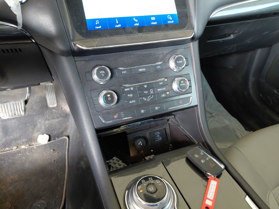 Ford Taurus  2022 image