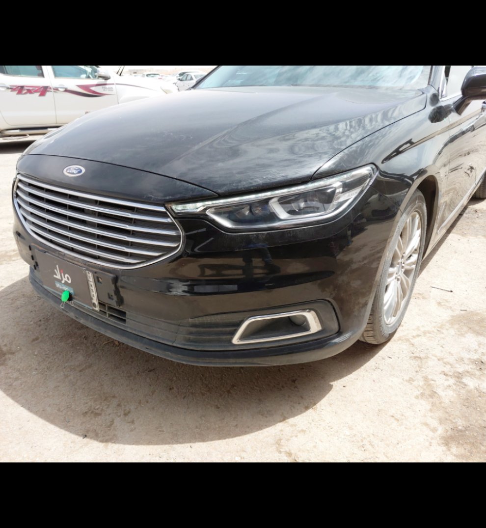 Ford Taurus  2022 image