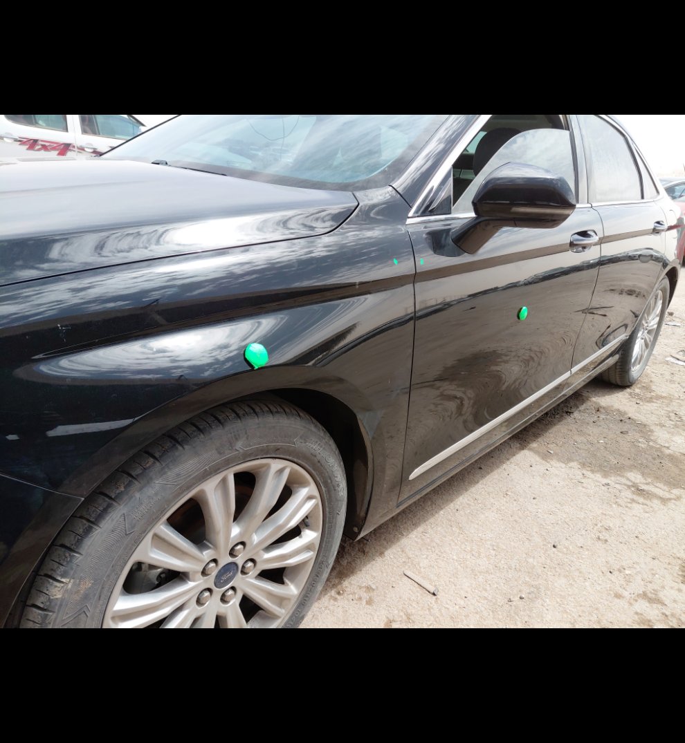 Ford Taurus  2022 image