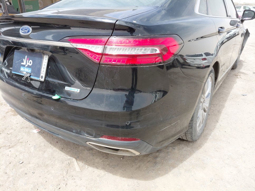 Ford Taurus  2022 image