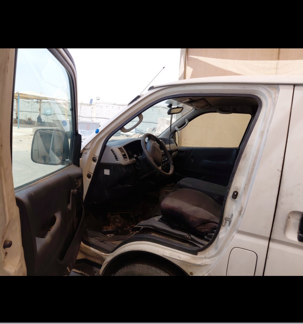 Toyota Hiace  2011 image