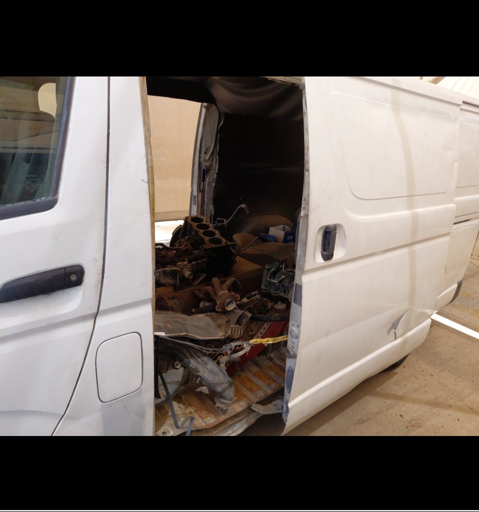 Toyota Hiace  2011 image