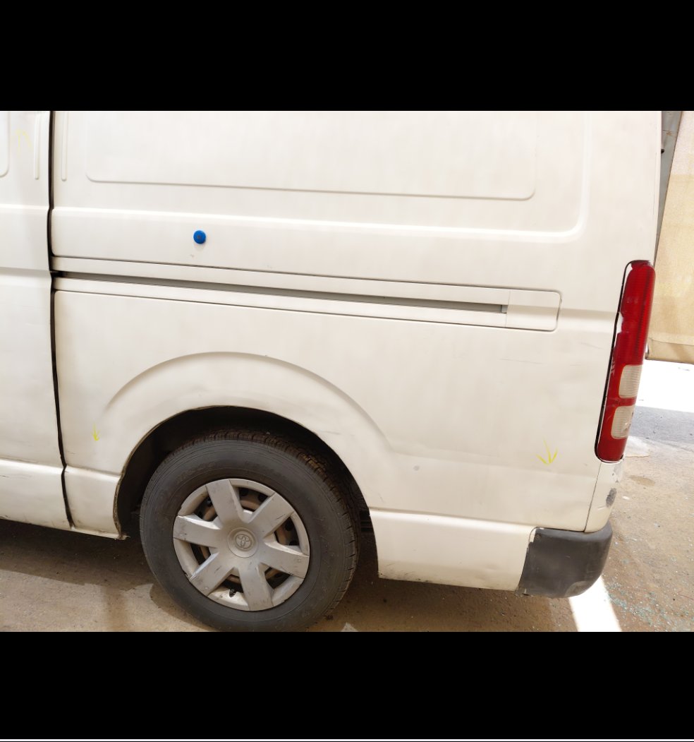 Toyota Hiace  2011 image