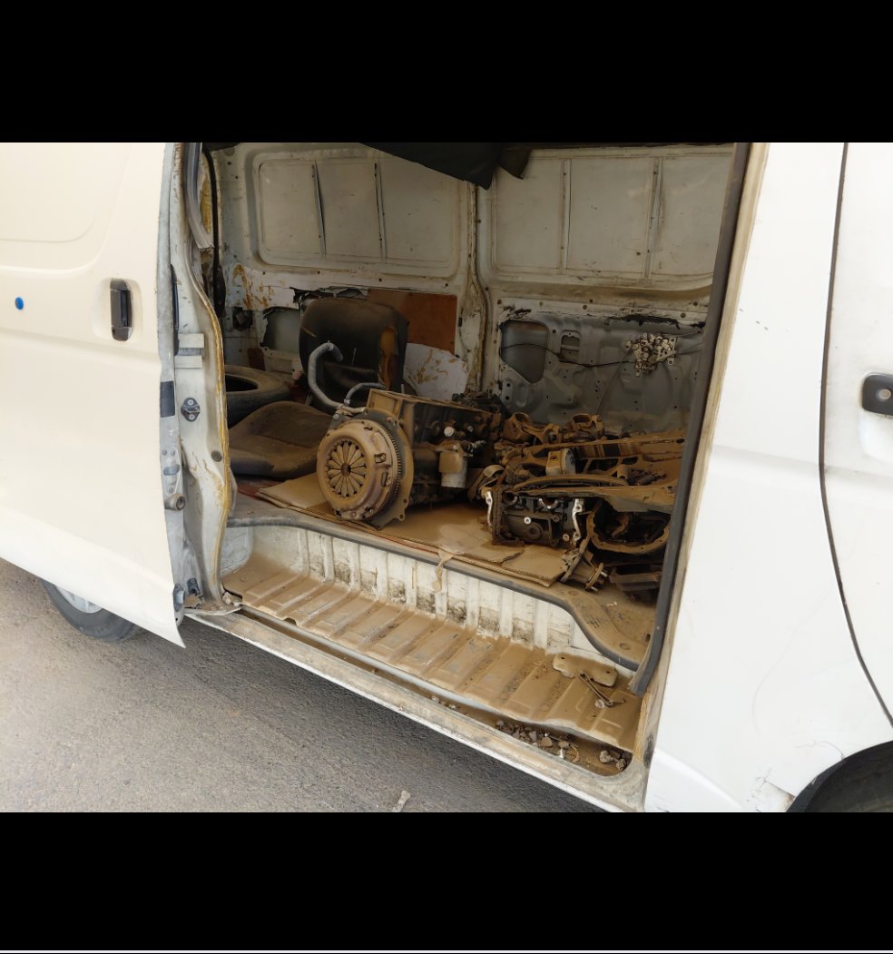Toyota Hiace  2011 image