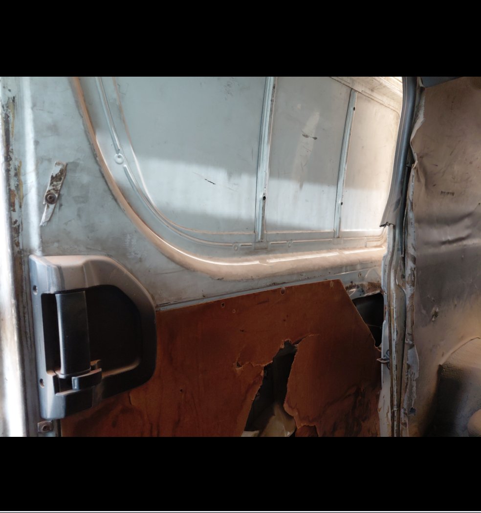 Toyota Hiace  2011 image