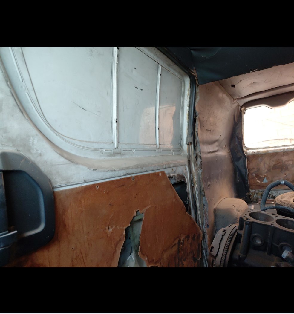 Toyota Hiace  2011 image