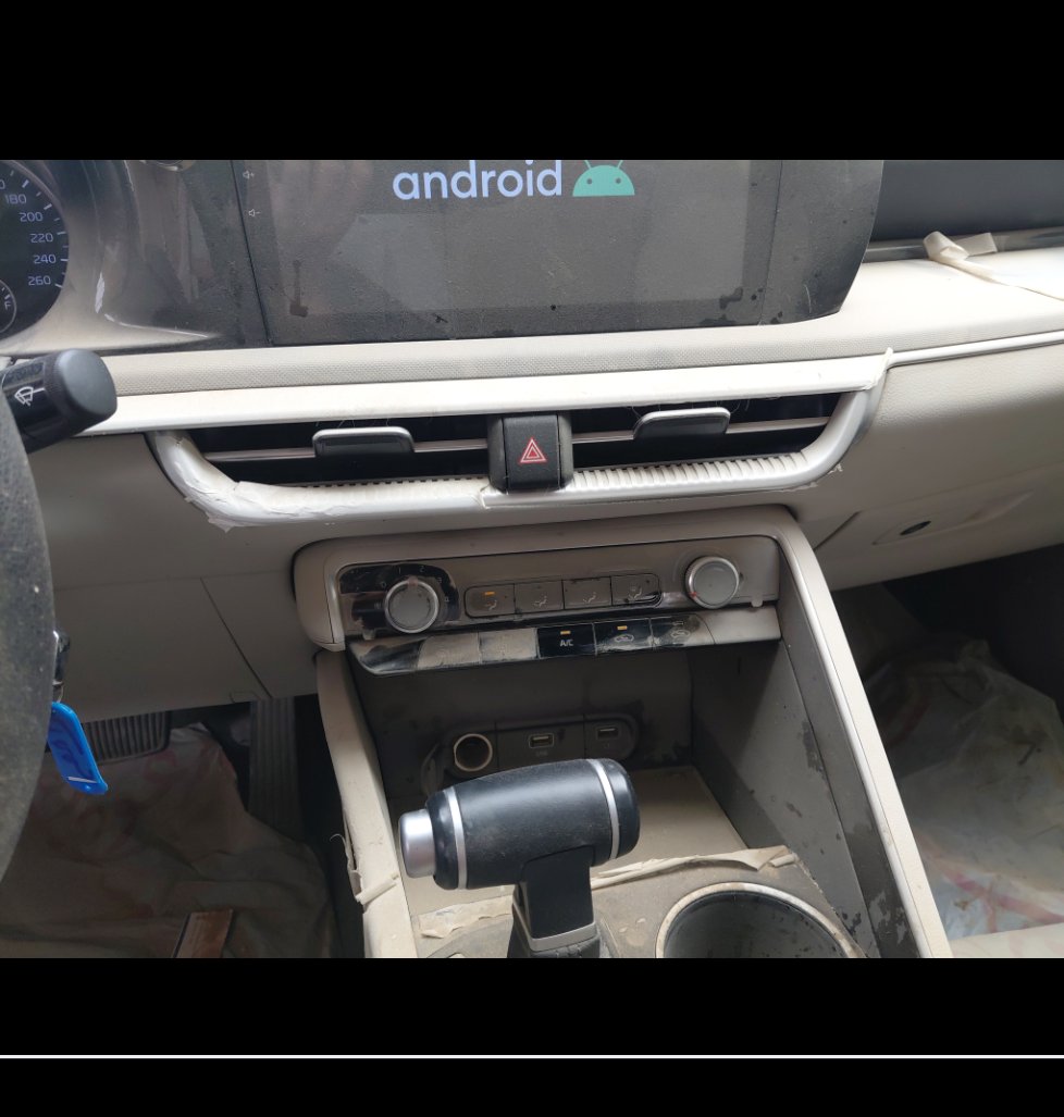 KIA K5   ال اكس  2023 image